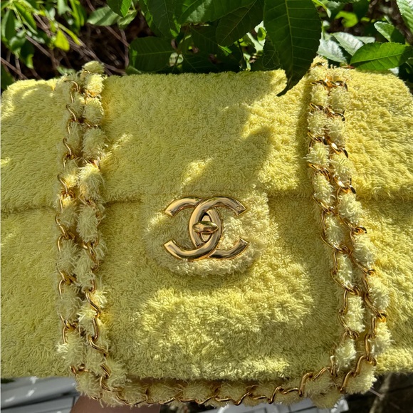 Chanel Rare Maxi Yellow Terry Cloth Vintage Flap - Picture 7 of 15